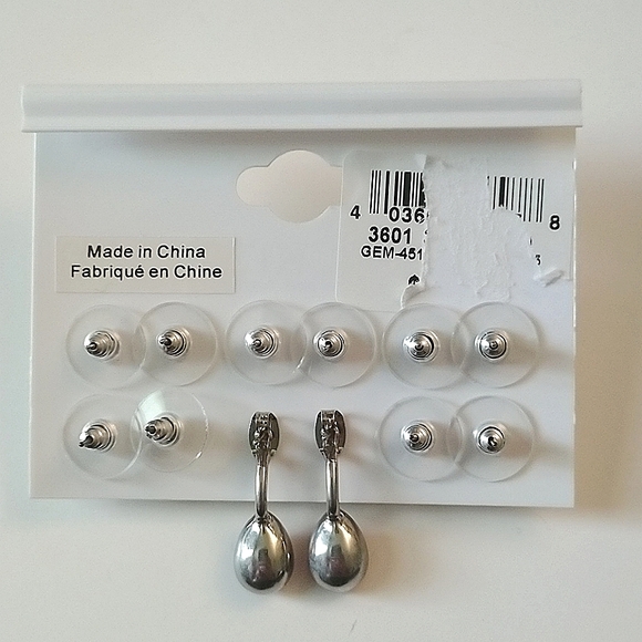 BNWT Ricki's Mixed Style Earrings Set - Picture 2 of 2